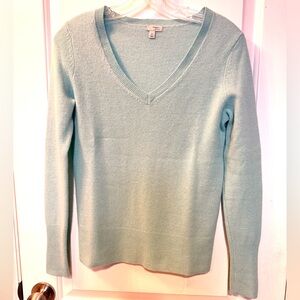 Halogen Soft Aqua V-Neck Cashmere Sweater